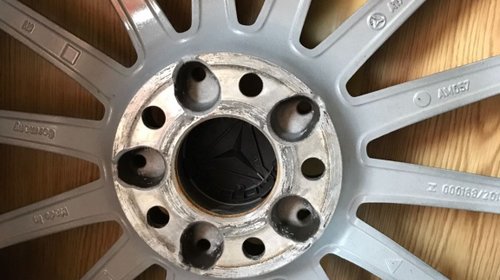 Jante Mercedes cu cauciucuri 225/40/R18 Originale! Stare foarte buna!