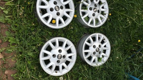 Jante Nissan/Mazda originale aliaj 15x8J,ET 4