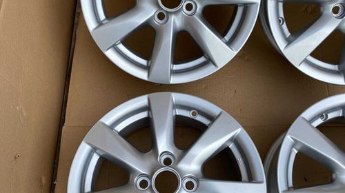 Jante noi R15 inch originale Clio Captur Dacia Logan Sandero Jogger