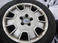 Jante Volvo din taba cu anvelope iarna si capace originale 215/55R16