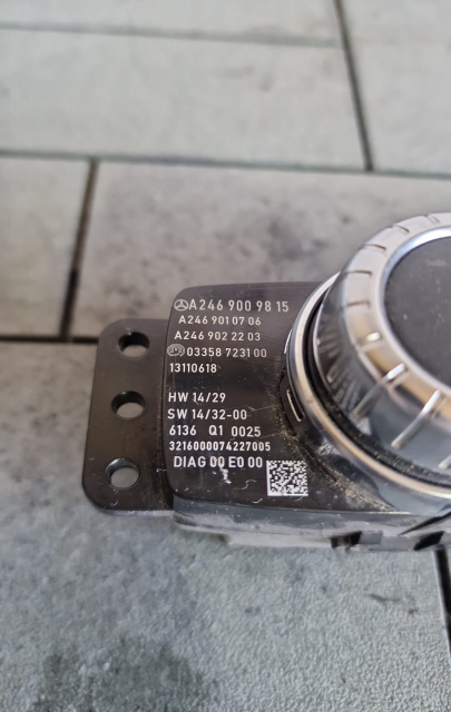 Joystick navigatie Cod: A2469009815 / A2