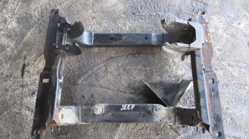 JUG / CADRU MOTOR JEEP CHEROKEE KJ 2.5 CRD 4X