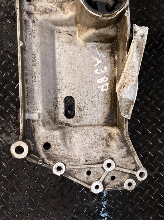 Jug motor cadru motor Audi A3 8P - imagine 3