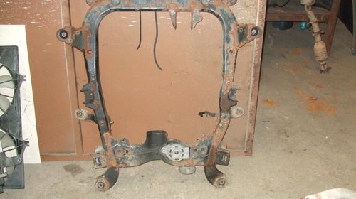 Jug motor / punte fata Opel Astra H, volan stanga