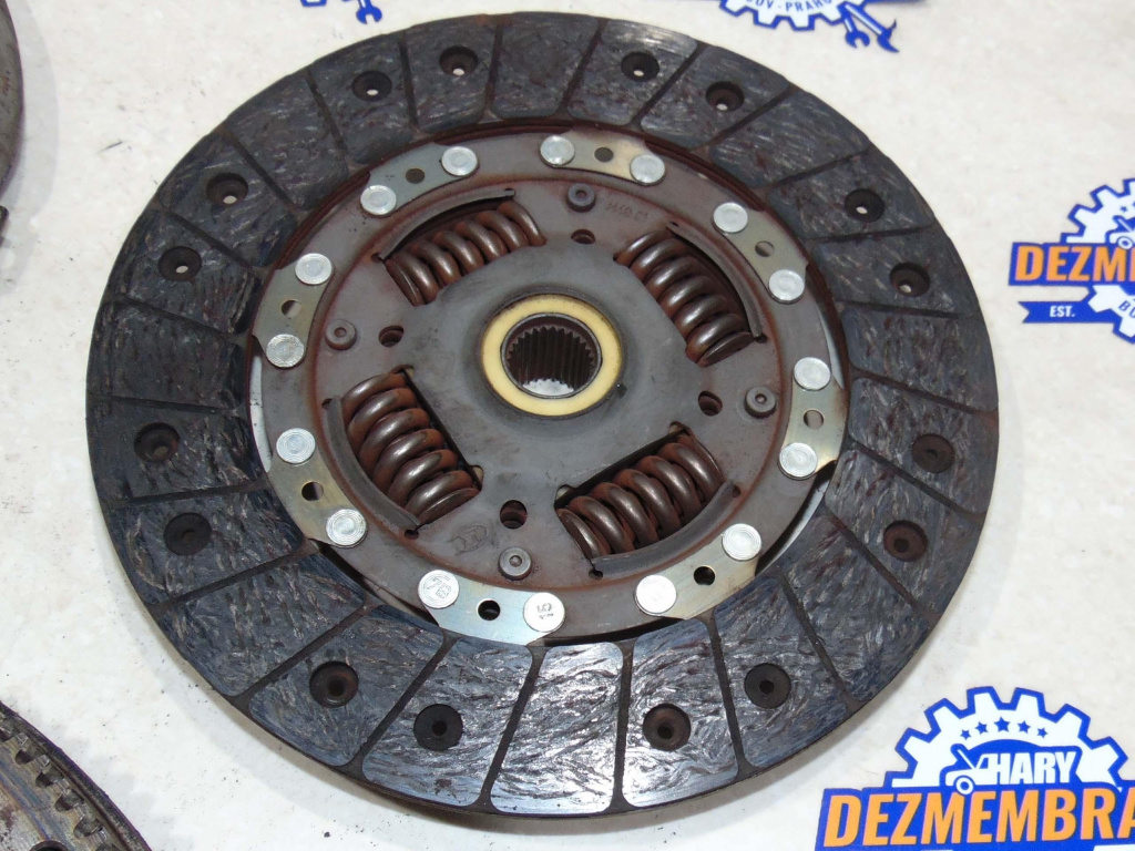 Kit ambreiaj avand codul 03L141016J / 03