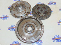 Kit ambreiaj avand codul 043082001974 / 04E141026E + 04E141031L + 450-10 SKODA OCTAVIA 3 FL