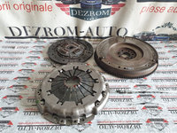 Kit ambreiaj complet Opel Vivaro A 2.0 CDTI 114cp coduri : 124056510 / 324061610 / 8200509932-A