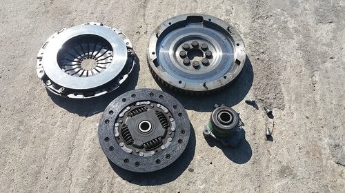 Kit ambreiaj cu volanta Mercedes W168 A140 sau A160