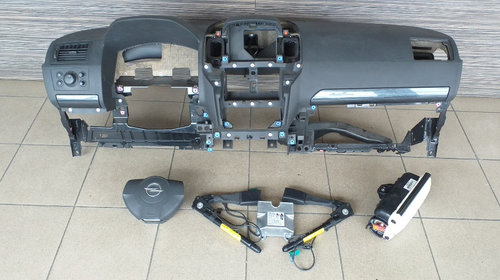 Kit complet airbag-uri Opel Zafira B, an fabr