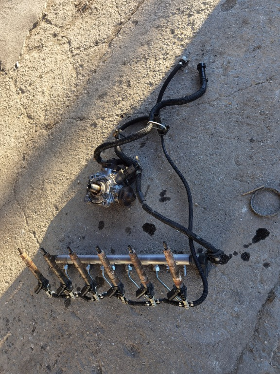 Kit injecție / injectoare / rampă injectoare / pompă injecție bmw F01 f10 f11 N57D30A 3.0 d cod 7805428-03