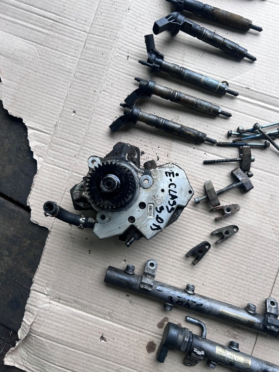 Kit injecție Mercedes e class 3.0 D cod