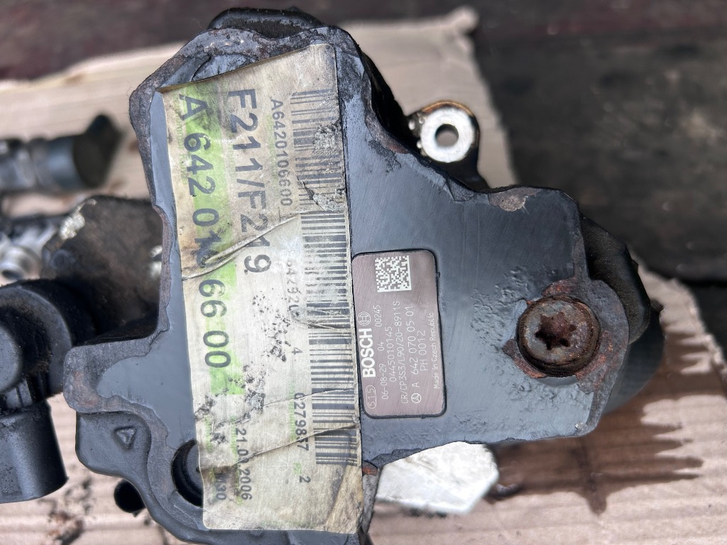 Kit injecție Mercedes e class 3.0 D cod