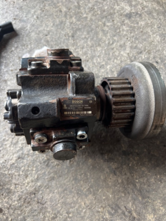 Kit injectie Injector Injectoare Pompa i