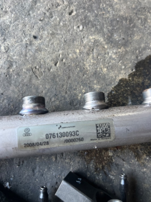 Kit injectie Injector Injectoare Pompa i