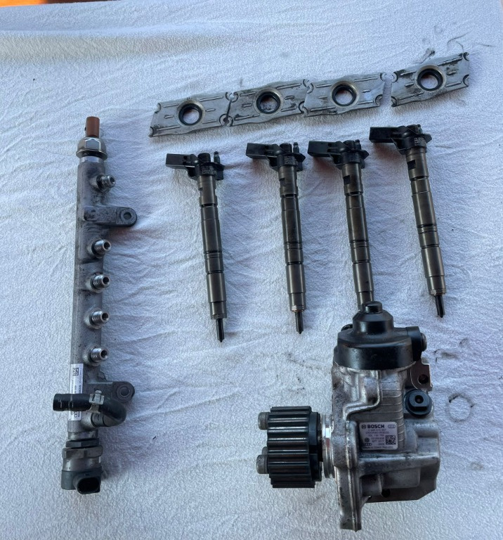 Pompa Injectie BMW E46 320d 136cp COD 13 51 7 787 562 sh de