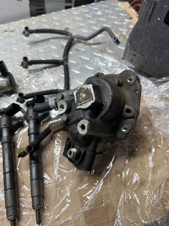 Kit injectie vw 1.6 tdi dgt injectoare c