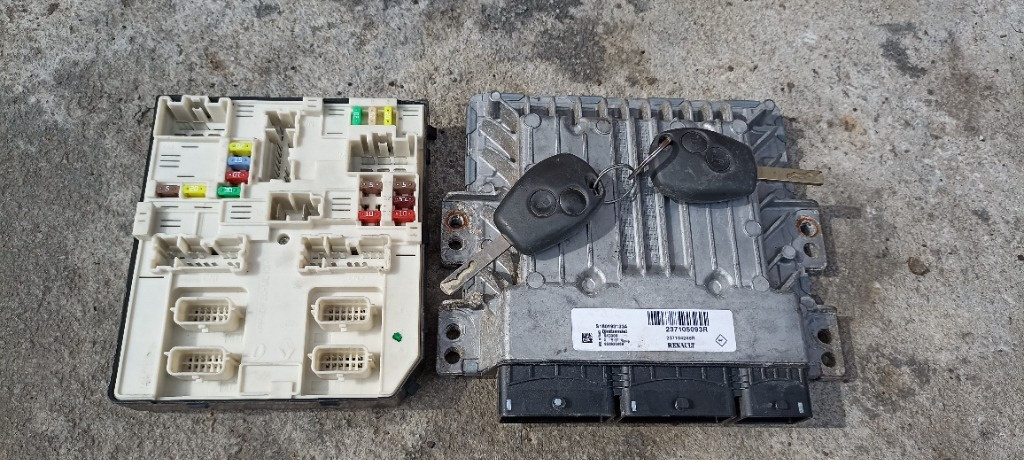 Boîte à Fusible USM Renault Master 3 - Réf. 284b67570RA, Occasion, Fonctionnelle