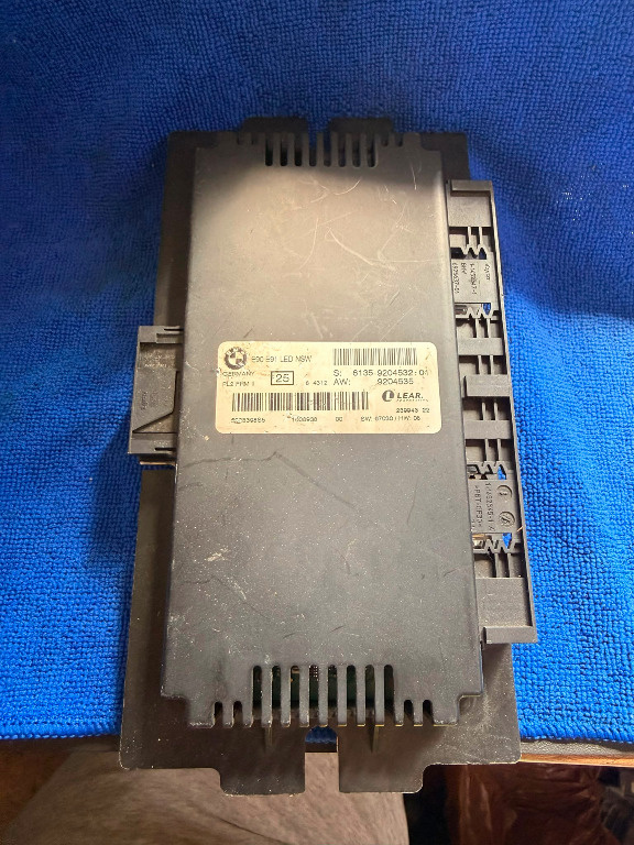 L21 0115 9204532 MODUL CONTROL LUMINI BMW SERIA 3 E90
