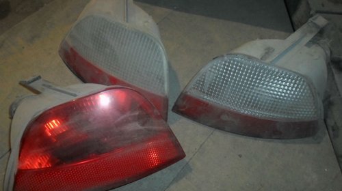 Lampa ceata/mers inapoi in bara Ford Focus