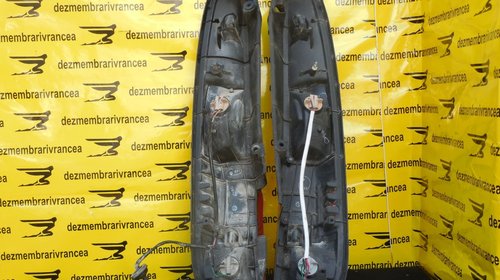 LAMPA DREAPTA DAIHATSU TERIOS AN 1999