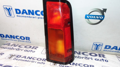 LAMPA DREAPTA SPATE LAND ROVER DISCOVERY 2 - 