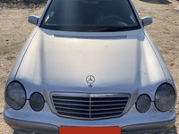Lampa interior Mercedes-Benz E-Class W210/S210 [facelift] [1999 - 2002] Sedan E 200 CDI AT (115hp) MERCEDES-BENZ E-CLASS (W210) 06.1995 - 08.2003 E 200 CDI