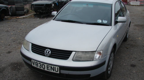 Lampa semnal pe aripa fata dreapta Volkswagen VW Passat B5 [1996 - 2000] Sedan 4-usi 1.9 TDI MT (110 hp) (3B2)