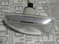 Lampa semnalizare aripă față Stanga/Dr Logan 2+mufă + bec semnalizare 261651140R.Nou și Original Renault.