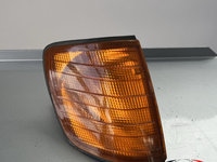 Lampa semnalizare fata dreapta A1305233107 A 1 305 233 107 Mercedes-Benz E-Class W124 [1984 - 1989] Sedan 4-usi