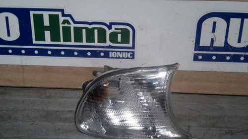 Lampa semnalizare fata dreapta BMW Seria 3 E4