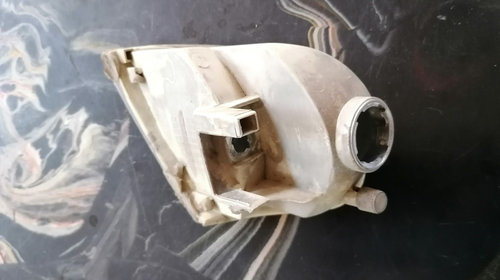 Lampa semnalizare stânga fată Citroen Berlingo Peugeot Partner 1996-2008