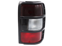 Lampa spate Dreapta MITSUBISHI PAJERO II PAJERO SPORT 2.4-3.5 12.90- DEPO 214-1938R-NA