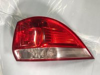 Lampa spate dreapta OM cu codul 1K9945096D pentru VW Golf 5 Variant