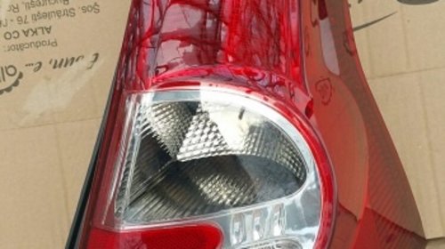 Lampa spate (stop) dreapta NOUA Dacia Sandero