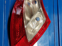 Lampa spate stop stanga ORIGINAL IMPECABIL Suzuki Swift 2010 2011 2012 2013 2014 35603-68L02