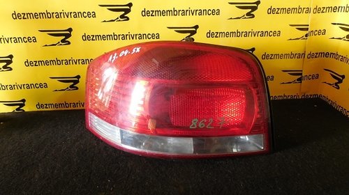 Lampa stanga Audi A3 An 2004