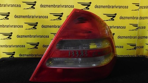 Lampa stanga+dreapta Mercedes C240 An 2004