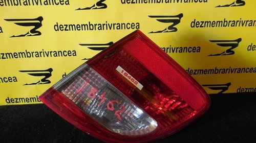 Lampa stanga+dreapta portbagaj Mercedes E Class An 2004