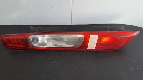 Lampa stanga Ford Focus 1