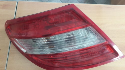 Lampa stanga Mercedes C Class W204 An 2007-20