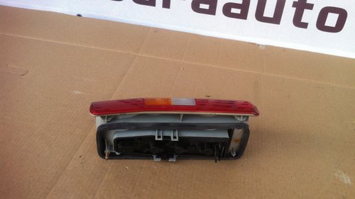 Lampa stanga spate peugeot expert 2006-2012