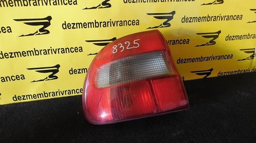 Lampa stanga Volvo V40 An 1998