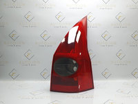 Lampa stop aripa dreapta RENAULT MEGANE II Estate (KM0/1_) [ 2003 - 2012 ] OEM 8200142683 / 8200 142 683