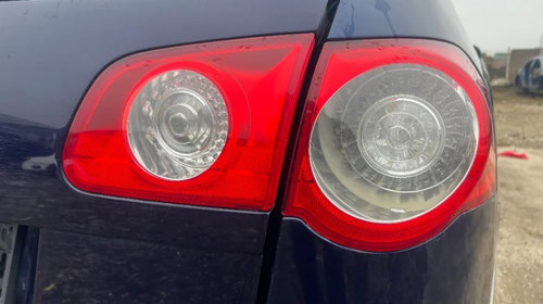 Lampa Stop Dreapta Aripa Volkswagen Passat B6