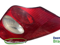 Lampa stop dreapta pe aripa crapata in partea de jos Renault Laguna 2 [2001 - 2005] Grandtour wagon 1.9 DCi MT (120 hp) Cod motor F9Q-C7-50