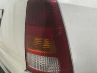 Lampa stop dreapta pe aripa Ford Focus [facelift] [2001 - 2007] wagon 5-usi 1.8 TDDi AT (75 hp)