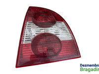 Lampa stop dreapta pe aripa Lampa stop fisurata Volkswagen VW Passat B5.5 [facelift] [2000 - 2005] Sedan 2.0 MT (115 hp) (3B3)