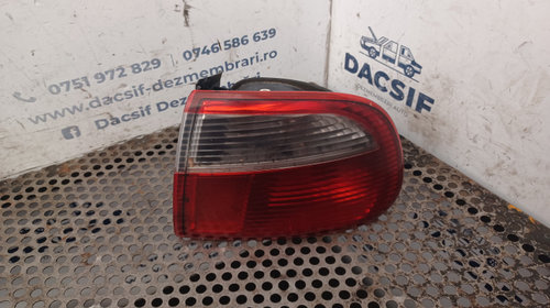 Lampa stop dreapta pe aripa Seat Toledo 2 [19