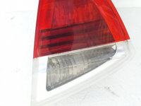 Lampa stop dreapta pe capota portbagaj 6937460 6937460 BMW Seria 3 E90 [2004 - 2010] Sedan 320d AT (177 hp)