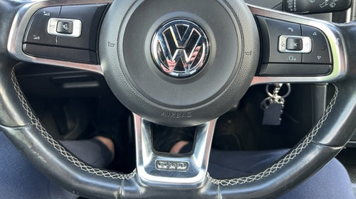 Lampa stop dreapta pe haion Volkswagen VW Golf 7 [facelift] [2017 - 2020] Hatchback 5-usi 2.0 TDI MT (184 hp) Dezmembrez Golf 7 GTD 2015 hatchback,2.0 tdi 135kw,184cp cod motor CUNA euro 6,cutie manauala cu Start-stop in 6 trepte cod PDT,culoare alba